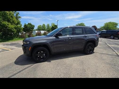 2025 Jeep Grand Cherokee Altitude