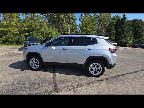 2025 Jeep Compass Latitude