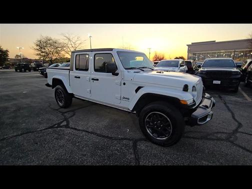 2023 Jeep Gladiator Overland