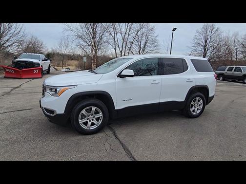 2017 GMC Acadia SLE-1