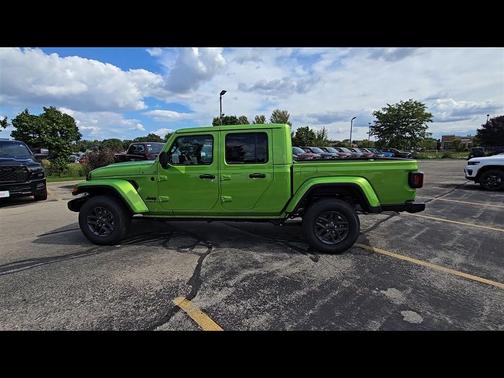 2025 Jeep Gladiator Sport S