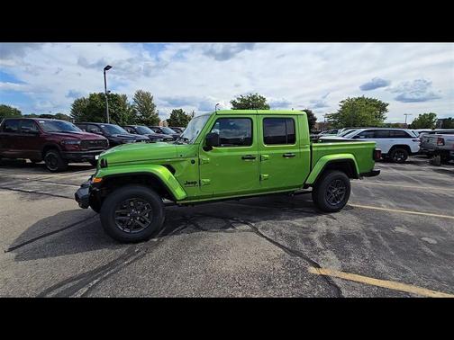 2025 Jeep Gladiator Sport S
