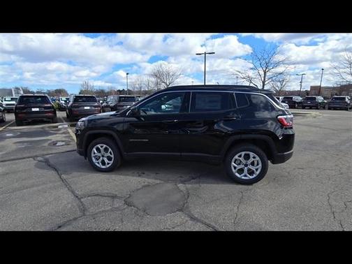 2025 Jeep Compass Latitude