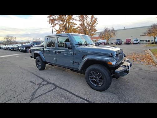 2026 Jeep Gladiator Sport S