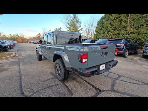 2026 Jeep Gladiator Sport S
