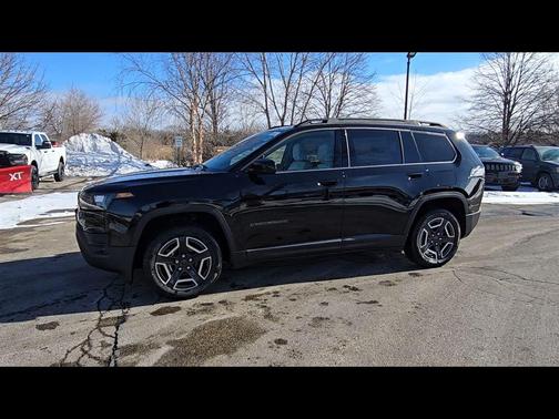 2026 Jeep Cherokee Laredo 4x4