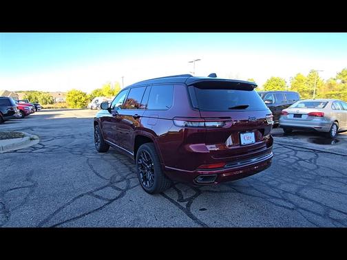 2025 Jeep Grand Cherokee L Summit Reserve
