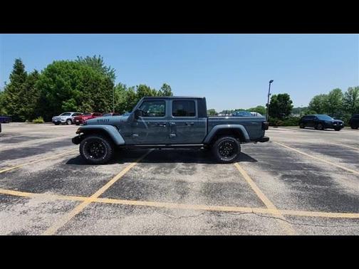 2025 Jeep Gladiator Willys