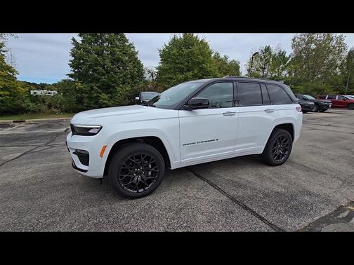 2025 Jeep Grand Cherokee Summit