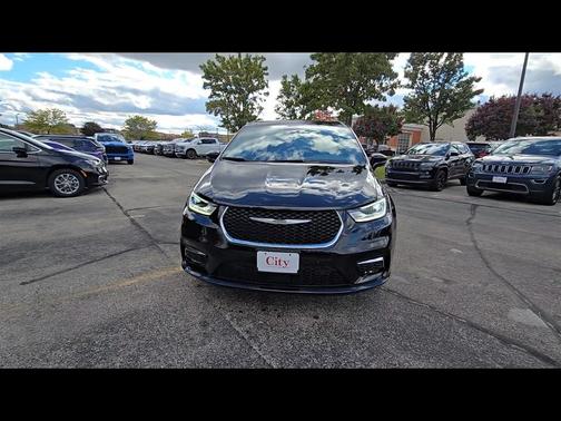 2026 Chrysler Pacifica L