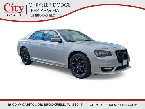 2021 Chrysler 300 Touring