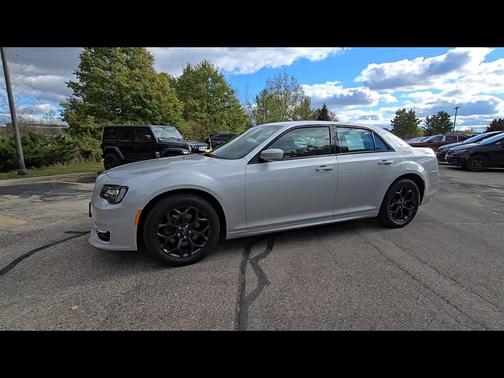 2021 Chrysler 300 Touring