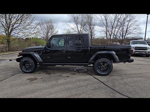 Black Clearcoat 2026 Jeep Gladiator Willys 4x4