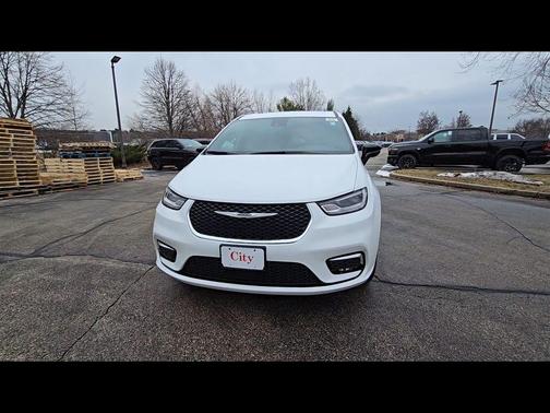 2026 Chrysler Pacifica L