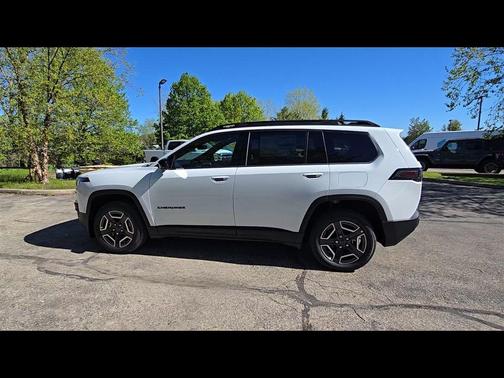 Bright White 2026 Jeep Cherokee Laredo 4x4