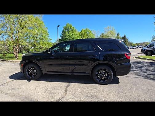 DB Black Clearcoat 2026 Dodge Durango GT Plus