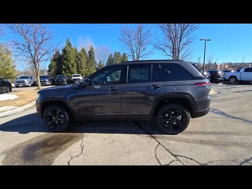 2025 Jeep Grand Cherokee Altitude