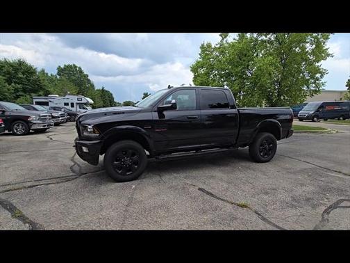 2018 RAM 2500 Laramie Crew Cab 4x4 6'4' Box