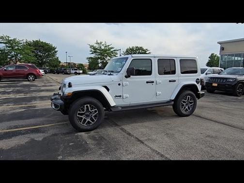 2025 Jeep Wrangler 4-Door Sahara 4x4