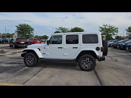 2025 Jeep Wrangler 4-Door Sahara 4x4