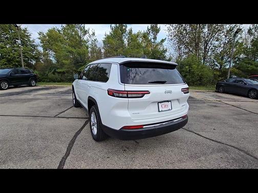 2025 Jeep Grand Cherokee L Laredo