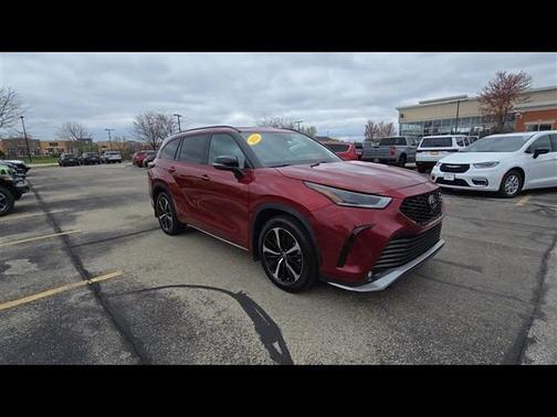 2022 Toyota Highlander XSE