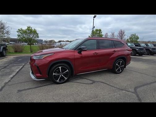 2022 Toyota Highlander XSE