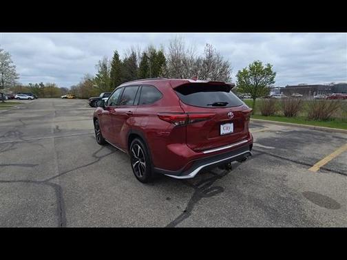 2022 Toyota Highlander XSE