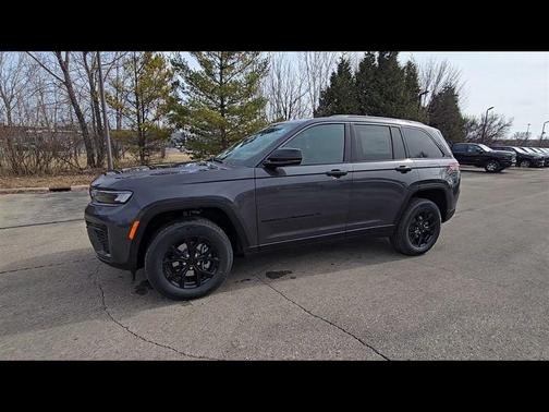 2026 Jeep Grand Cherokee Altitude