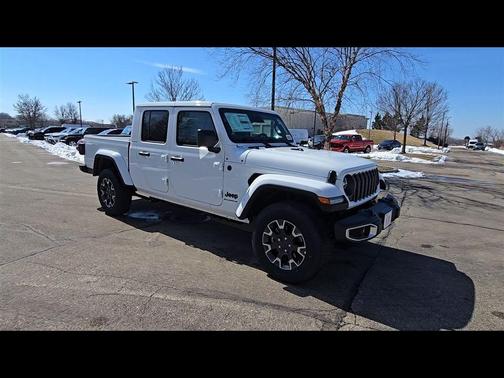 2026 Jeep Gladiator Sahara 4x4