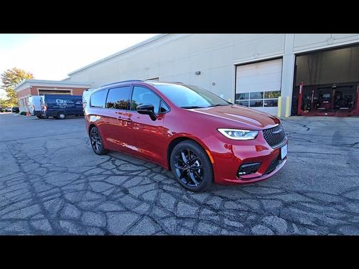 2026 Chrysler Pacifica Limited