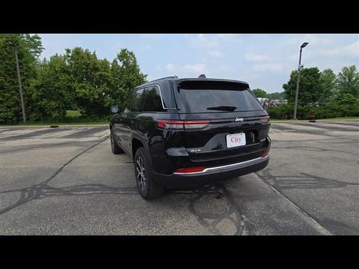2025 Jeep Grand Cherokee Limited X