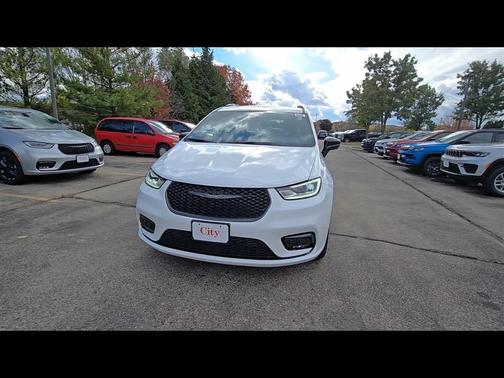 2026 Chrysler Pacifica Limited