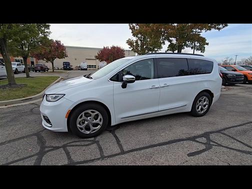 2023 Chrysler Pacifica Limited