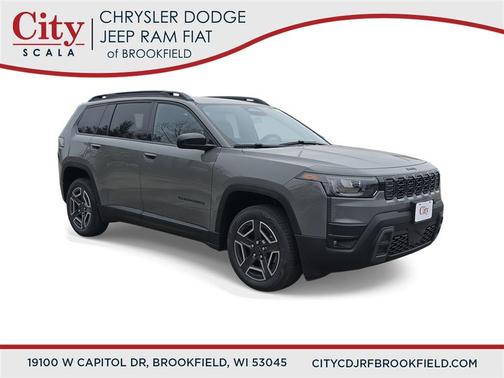 Sting-Gray Clearcoat 2026 Jeep Cherokee Laredo 4x4