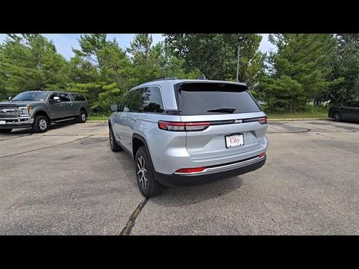 2025 Jeep Grand Cherokee Limited X