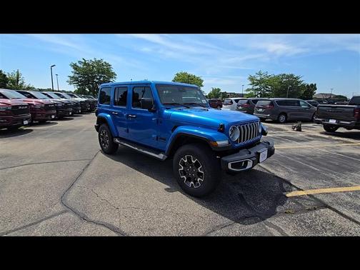 2025 Jeep Wrangler 4-Door Sahara 4x4