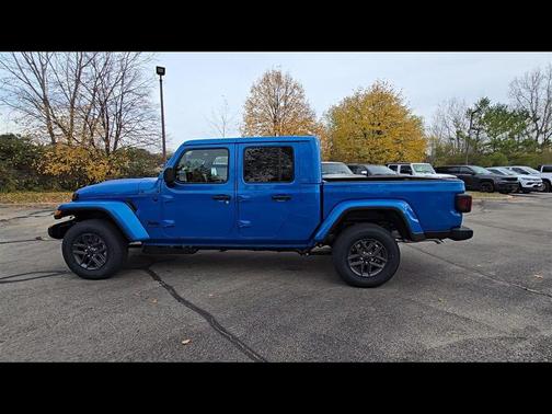 2026 Jeep Gladiator Sport S