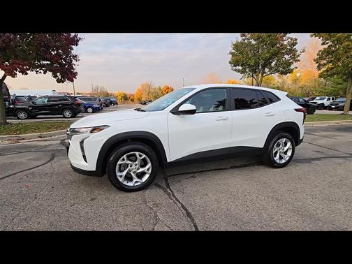 2024 Chevrolet Trax LS