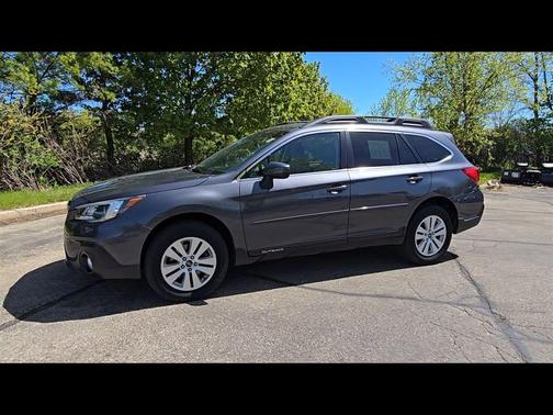 Magnetite Gray Metallic 2018 Subaru Outback 2.5i Premium