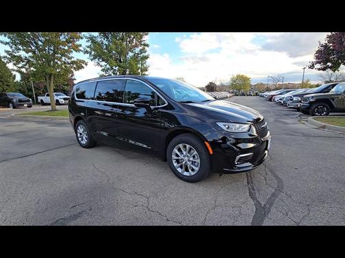 2026 Chrysler Pacifica L