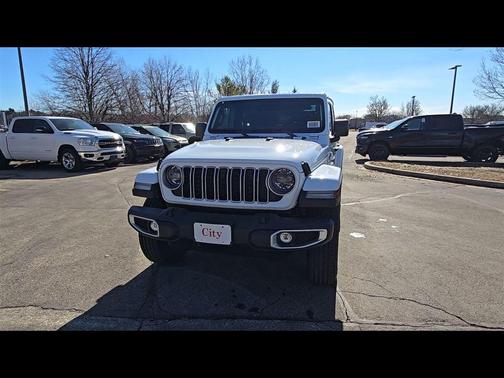 2026 Jeep Wrangler 4-Door Sahara 4x4