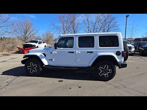 2026 Jeep Wrangler 4-Door Sahara 4x4