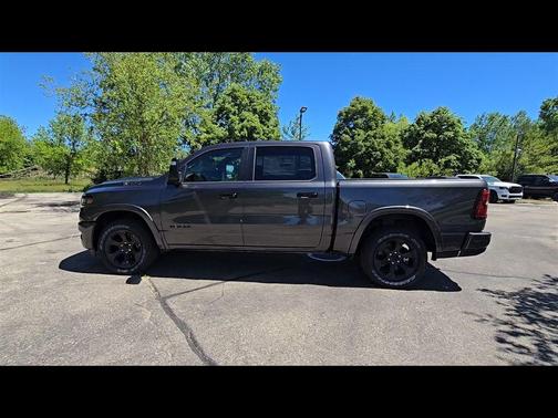 Granite Crystal Metallic Clearcoat 2026 RAM 1500 Big Horn/Lone Star