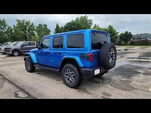 2025 Jeep Wrangler 4-Door Sahara 4x4