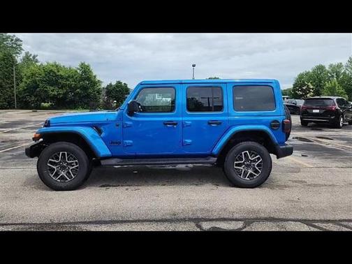 2025 Jeep Wrangler 4-Door Sahara 4x4