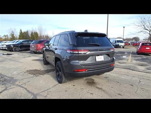 2025 Jeep Grand Cherokee Altitude