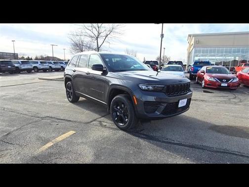 2025 Jeep Grand Cherokee Altitude