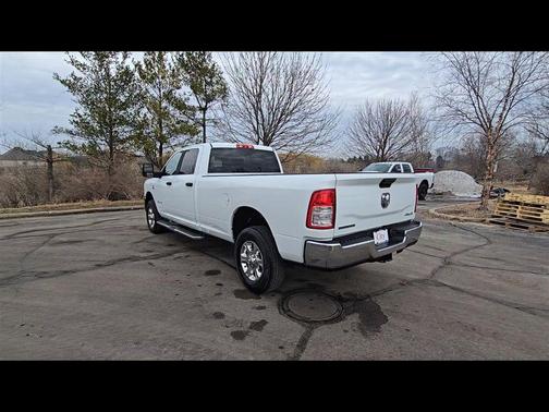 2024 RAM 3500 Big Horn Crew Cab 4x4 8' Box