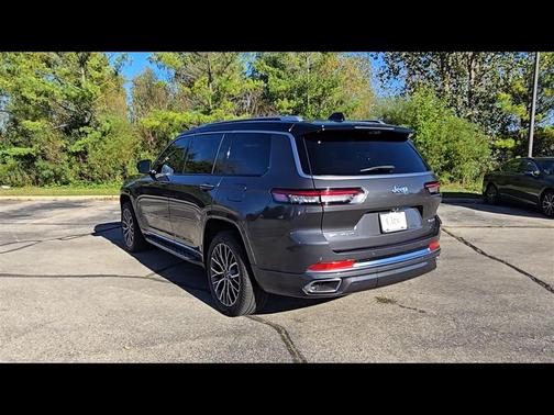2022 Jeep Grand Cherokee L Summit Reserve